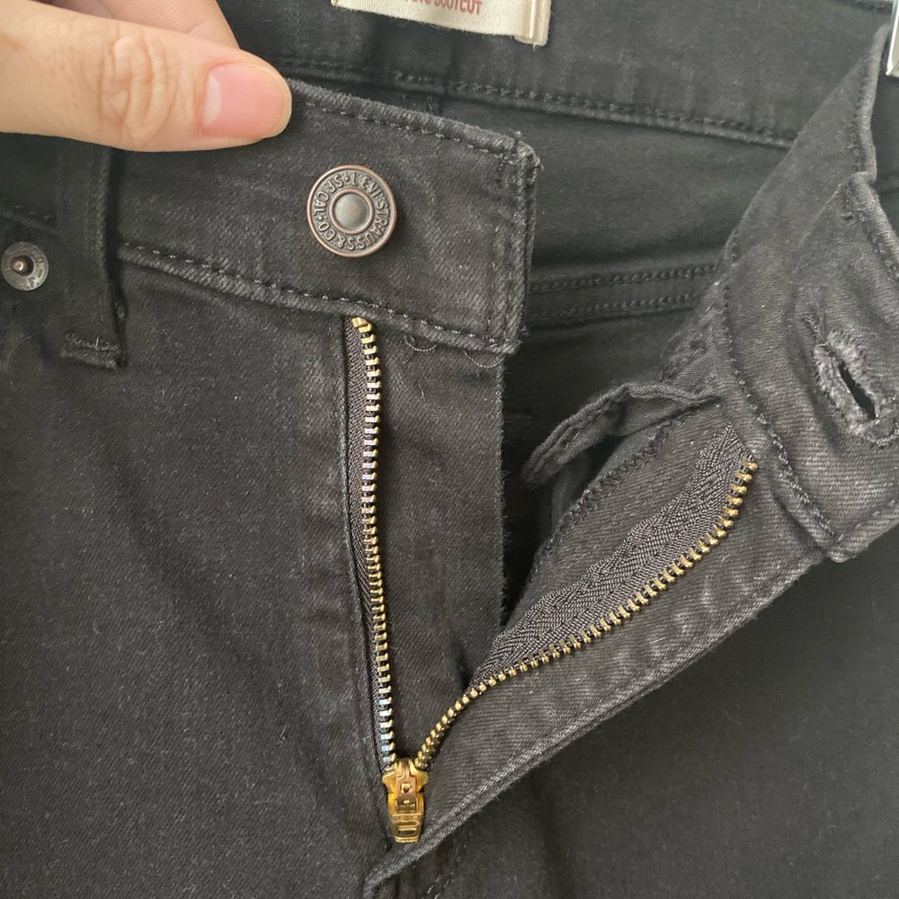Levi’s Classic Mid Rise Bootcut Jeans Black Women’s Size 6 - Picture 4 of 7